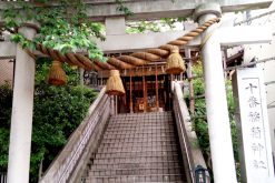 十番稲荷神社鳥居